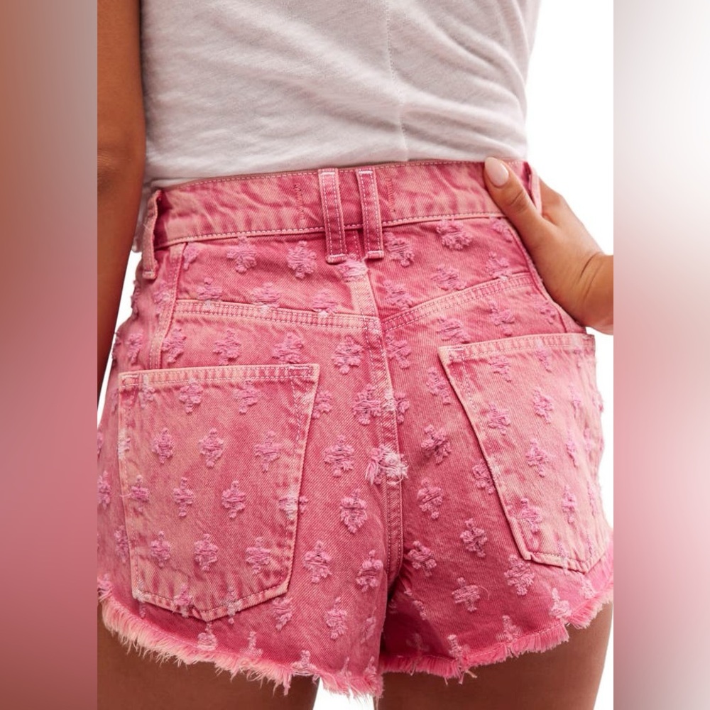 Free People Mixed Emotions Distressed High-Low Denim Shorts - Size 24 - Picture 15 of 15